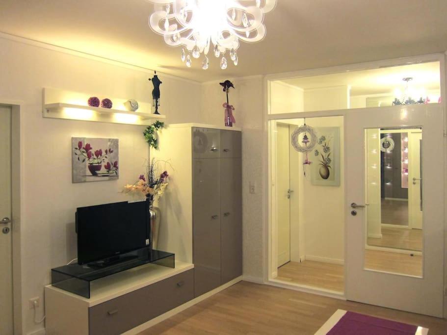 Modernes 1 Zimmer Luxusappartement Kleiner Roland Mit Parkplatz Und Balkon In Bremen Naehe Zentrum ภายนอก รูปภาพ